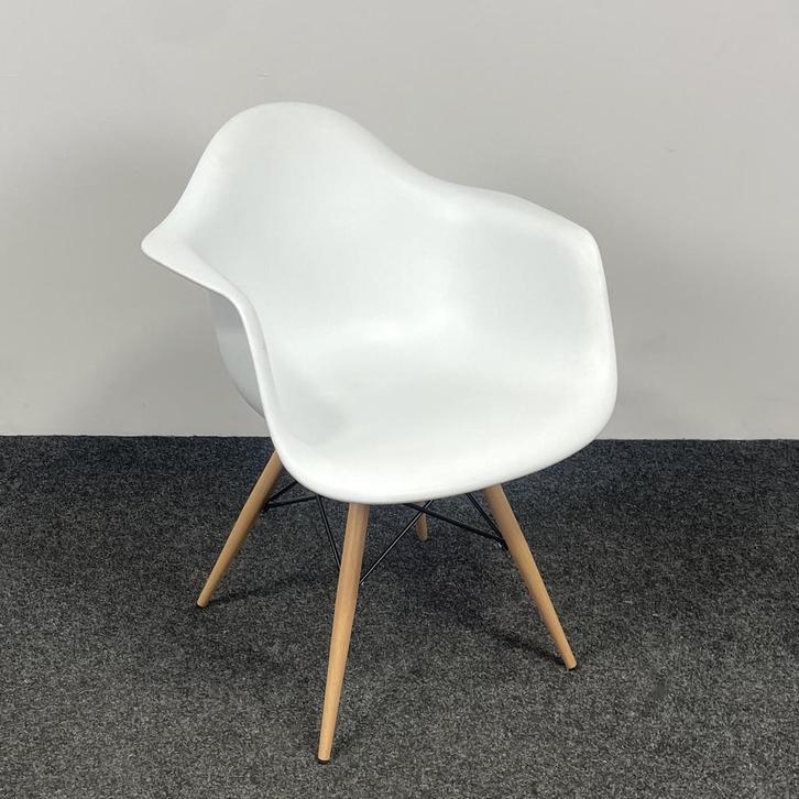 Witte Kuipstoel - Houten Onderstel, Huis en Inrichting, Stoelen, Gebruikt, Ophalen of Verzenden