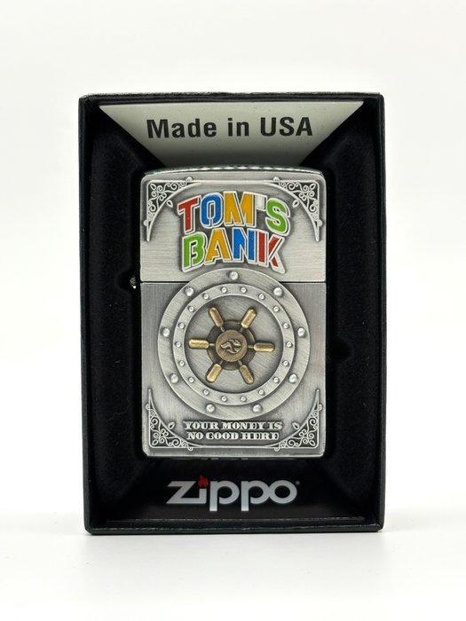 Zippo - Zippo Tom’s Bank color concept promo HPC last one!!, Verzamelen, Rookartikelen, Aanstekers en Luciferdoosjes