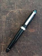 Platinum - Century Laurel Green - Vulpen, Verzamelen, Pennenverzamelingen, Nieuw