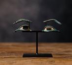 Het oude Egypte, inlegogen van sarcofaag in brons, albast en