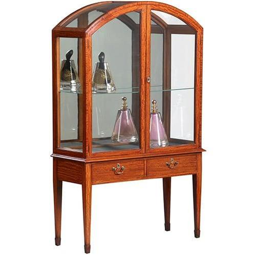 Unieke satijnhouten vitrine met halfronde glazen bovenkant c, Antiek en Kunst, Antiek | Meubels | Tafels, Ophalen of Verzenden