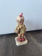 Goebel - M.I. Hummel - Beeldje, Ik bracht je een cadeau -, Antiek en Kunst