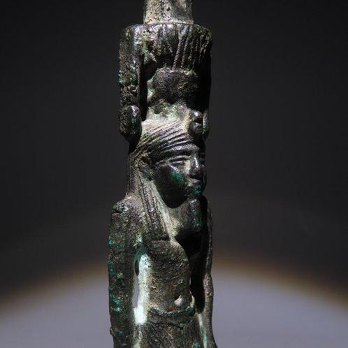 Oud-Egyptisch Brons Figuur van de God Nefertum. Late Periode, Verzamelen, Mineralen en Fossielen