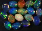 Ct. 8.60 Ethiopische opaal cabochon ovaal - Top