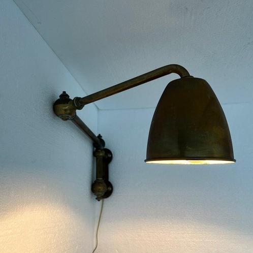 Swingarm wandlamp - Koper, Messing, Antiek en Kunst, Kunst | Designobjecten