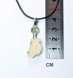 Libisch woestijnglas / Moldaviet / nieuw Hanger - 4.14 g -