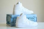 Nike Air Jordan 1 Mid White Snakeskin (W) -  37.5 | Gratis..