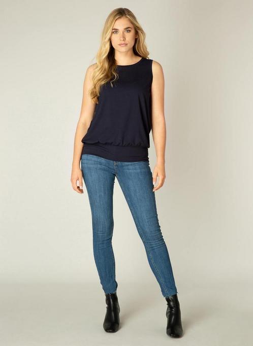 Base Level singlet Yasmin Maat:, Kleding | Dames, Tops, Overige kleuren, Nieuw, Verzenden