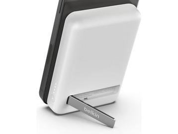 Belkin - Draadloze Powerbank + Standaard - MagSafe beschikbaar voor biedingen