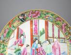 Bord - court scene and butterflies - Porselein - Familie