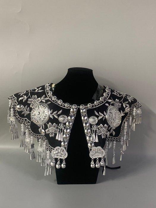 Sjaal - Miao - China (Zonder Minimumprijs), Antiek en Kunst, Kunst | Niet-Westerse kunst