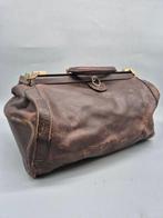 Vintage Arzt-Tasche aus braunem Leder im klassischen Design