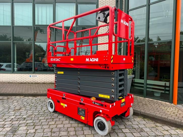 Magni Schaarhoogwerker - ES1412AC+ | Nieuw | Elektrisch, Zakelijke goederen, Machines en Bouw | Liften, Steigers en Ladders