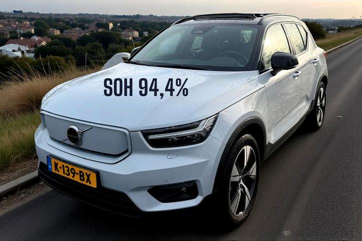 Zakelijke Lease |  Volvo XC40 Recharge P8 AWD 300kW/408pk Au, Auto's, Volvo, Dealer onderhouden, Lease, Overige kleuren, Automaat