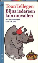 Bijna iedereen kon omvallen / Jeugdsalamander 9789021432687, Verzenden, Gelezen, Toon Tellegen