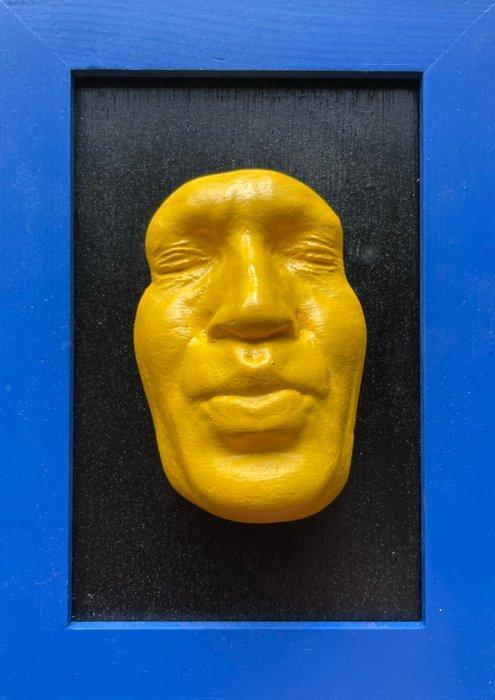 gregos - Small yellow kiss on black background-blue frame, Antiek en Kunst, Kunst | Designobjecten