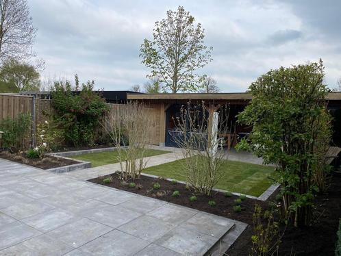 Stratenmaker, Diensten en Vakmensen, Tuinmannen en Stratenmakers, Bestrating