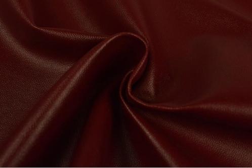10 meter kunstleer - Bordeaux rood - 145cm breed, Hobby en Vrije tijd, Stoffen en Lappen, 120 cm of meer, 200 cm of meer, Rood