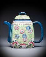 GEEN RESERVE - ANTIEKE CHINESE YIXING EMAILLE THEEPOT MET