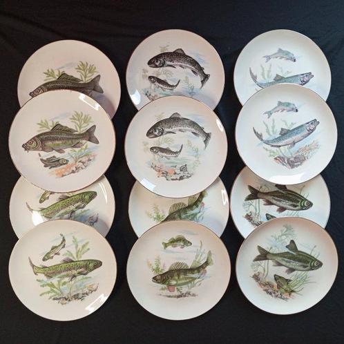 ENA Pottery - Bord (12) - ENA Pottery Japan Fish Pattern, Antiek en Kunst, Antiek | Meubels | Tafels