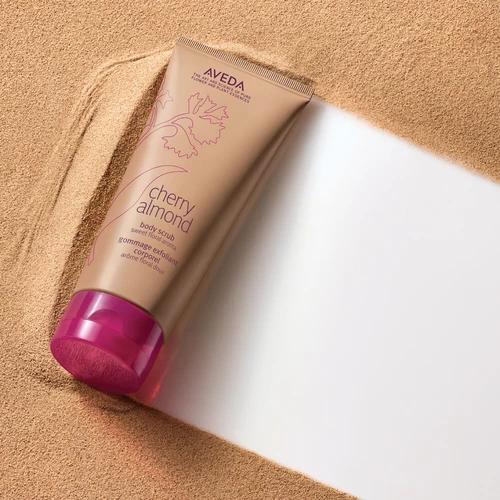 Aveda Cherry Almond Body Scrub, Sieraden, Tassen en Uiterlijk, Uiterlijk | Lichaamsverzorging, Nieuw, Verzenden