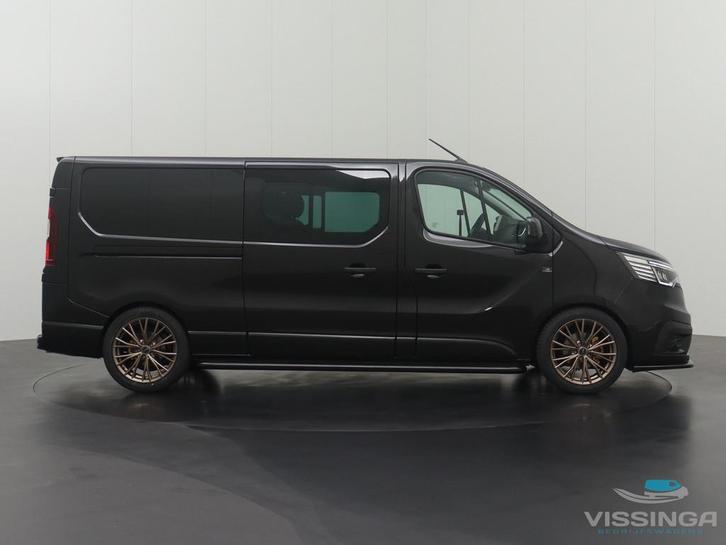 Renault Trafic Dubbel cabine L2 H1 2024 Diesel Automaat, Auto's, Renault, Dealer onderhouden, Te koop, Grijs, Automaat, Financial lease