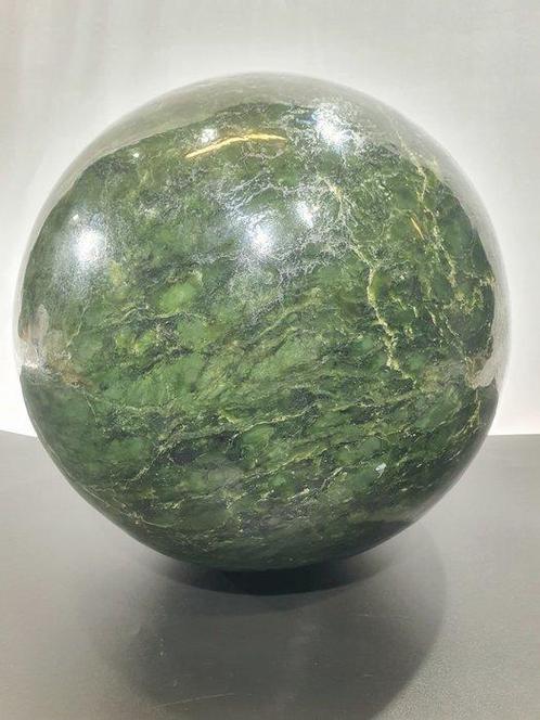 Jade Nefriet - XXL bol - Ø 35cm - AAA kwaliteit - Collectors, Verzamelen, Mineralen en Fossielen