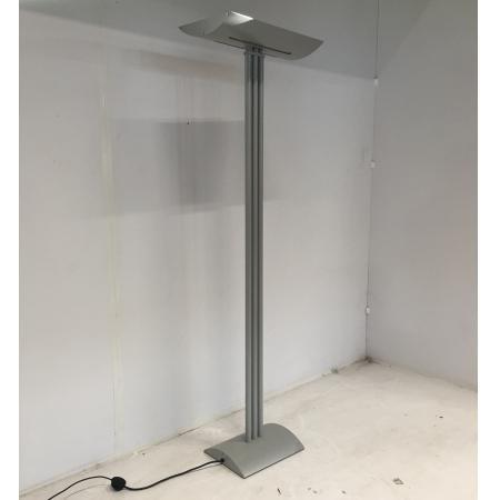 (MDK-106553) Waldmann uplighter staande lamp grijs met vo..., Huis en Inrichting, Lampen | Losse lampen, Gebruikt, Ophalen of Verzenden