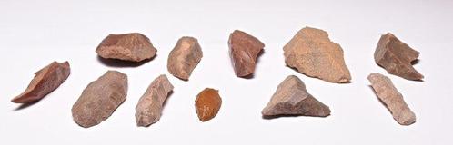 Neolithisch kwartsiet/jaspis lot met 11 neolithische, Antiek en Kunst, Antiek | Overige Antiek