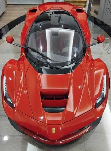 CENTAURIA 1:8 - Modelauto - LA FERRARI beschikbaar voor biedingen