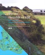 Tussen Hemdijk tot Klif 9789062738977 Meindert Schroor, Verzenden, Zo goed als nieuw, Meindert Schroor