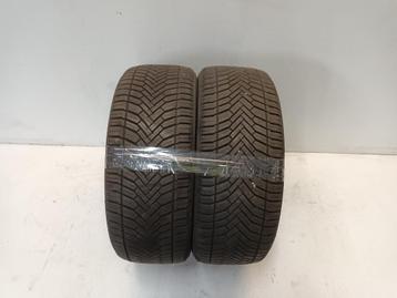 Bandenset 2 stuks 4-Seizoenen 215/55 R16 Delinte 2023 6.2MM beschikbaar voor biedingen