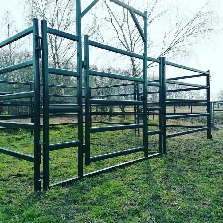 Mobiele of vaste paardenstal / paardenbox al vanaf € 885,30, Dieren en Toebehoren, Stalling en Weidegang, Opfok, Stalling, Weidegang