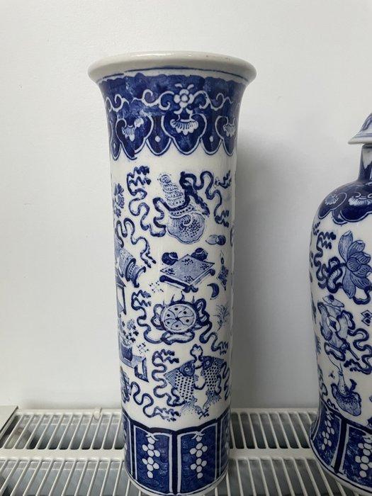 Petrus Regout, Maastricht - Vaas - Porselein - Kaststel, Antiek en Kunst, Antiek | Glas en Kristal