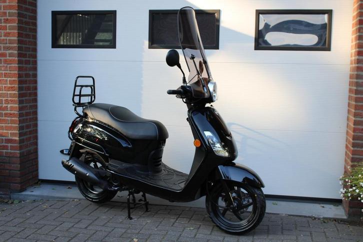 Diverse Sym scooters Nieuw en gebruikt officieel dealer, Fietsen en Brommers, Scooters | SYM, Nieuw, Fiddle