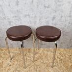 Kruk - Metaal, Synthetisch leder - Twee vintage krukken