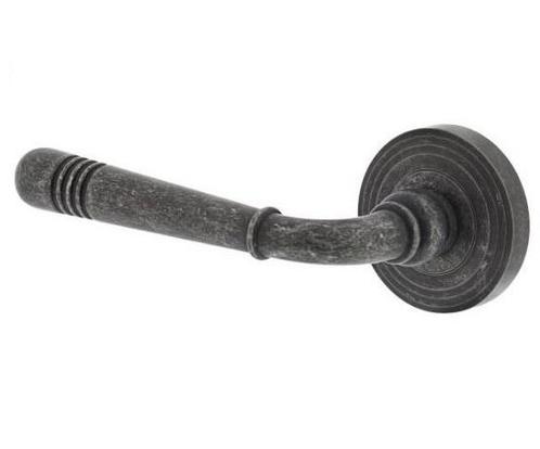 Intersteel enkele deurklink links Helena op rozet oud grijs, Doe-het-zelf en Verbouw, Hang- en Sluitwerk, Verzenden