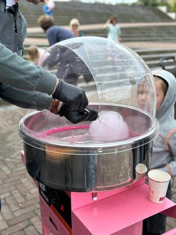 Suikerspinnen huren op locatie met personeel beschikbaar voor biedingen
