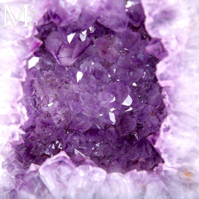 Amethist geode - natuurlijke dieppaarse grot - Chathedral -, Verzamelen, Mineralen en Fossielen