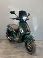 Vespa Sprint IGET E5 motorscooter 185cc | Full option, Scooter, 11 kW of minder, 1 cilinder
