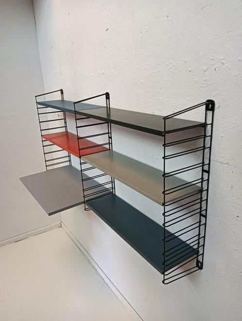 Tomado - Adriaan Dekker - Wandrek - Metaal, Antiek en Kunst, Antiek | Meubels | Stoelen en Banken