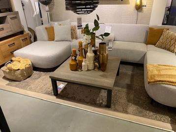Carosone vloerkleed beschikbaar voor biedingen