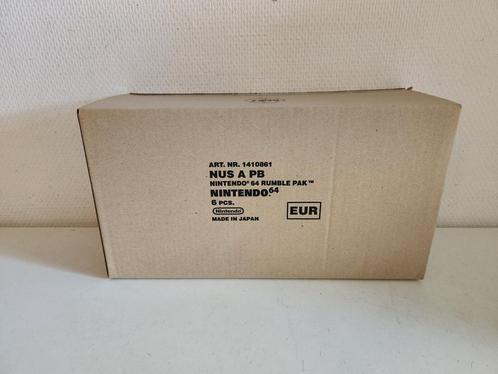 Nintendo 64 / N64 - Sealed Shipping Box With 6 Rumble Paks, Spelcomputers en Games, Spelcomputers | Nintendo 64, Gebruikt, Verzenden