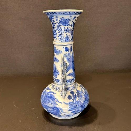 Vaas - Porselein - China - Kangxi (1662-1722) (Zonder, Antiek en Kunst, Antiek | Overige Antiek