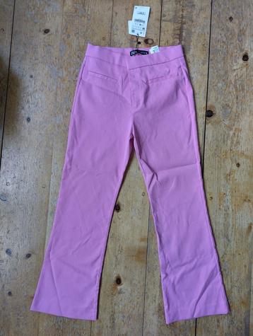 Zara pink flare pants beschikbaar voor biedingen