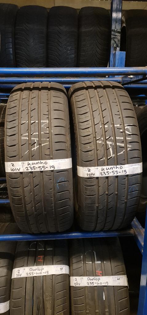 2x 235-55-19 Kumho Zomer 5mm €50 Per Band 235 55 19, Auto-onderdelen, Banden en Velgen, 19 inch, Zomerbanden, 235 mm, Personenwagen