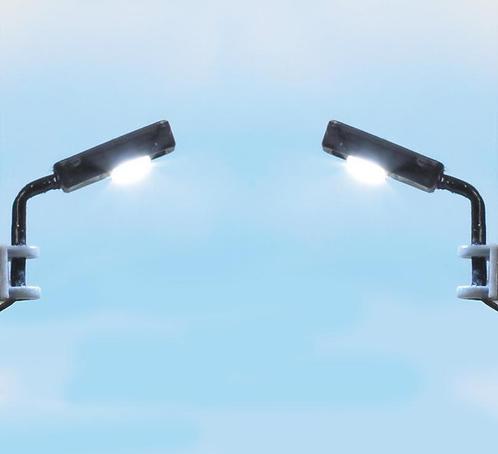 Busch - 2 Industrie-wandlampen H0 (Bu4152), Hobby en Vrije tijd, Modeltreinen | Overige schalen, Gelijkstroom of Wisselstroom