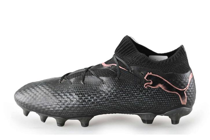 Puma Voetbalschoenen in maat 42½ Zwart | 10% korting, Kleding | Heren, Schoenen, Zwart, Zo goed als nieuw, Verzenden