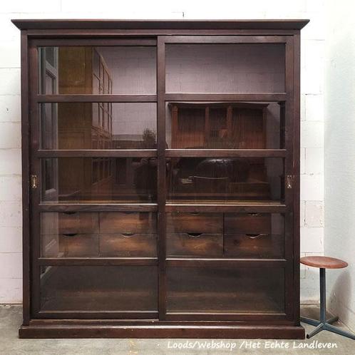 Vitrinekasten grote voorraad, Huis en Inrichting, Kasten | Vitrinekasten, Nieuw, Met deur(en), Met plank(en)