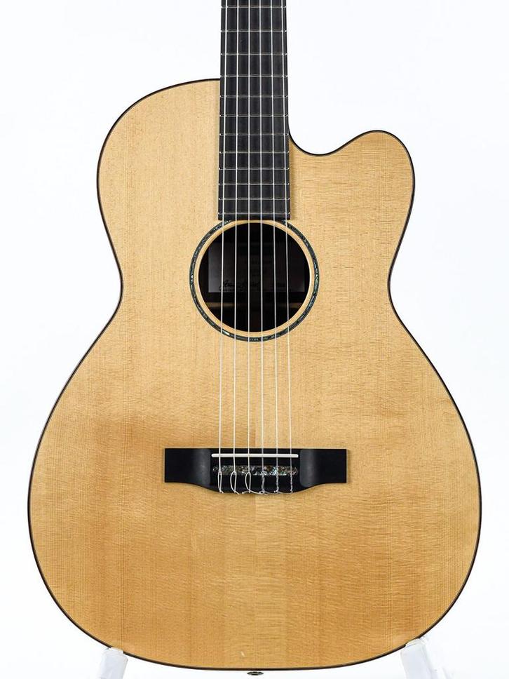 Rozawood Crossover Nylon Rosewood Spruce 2021 (Crossovers), Muziek en Instrumenten, Snaarinstrumenten | Gitaren | Akoestisch, Klassieke of Spaanse gitaar
